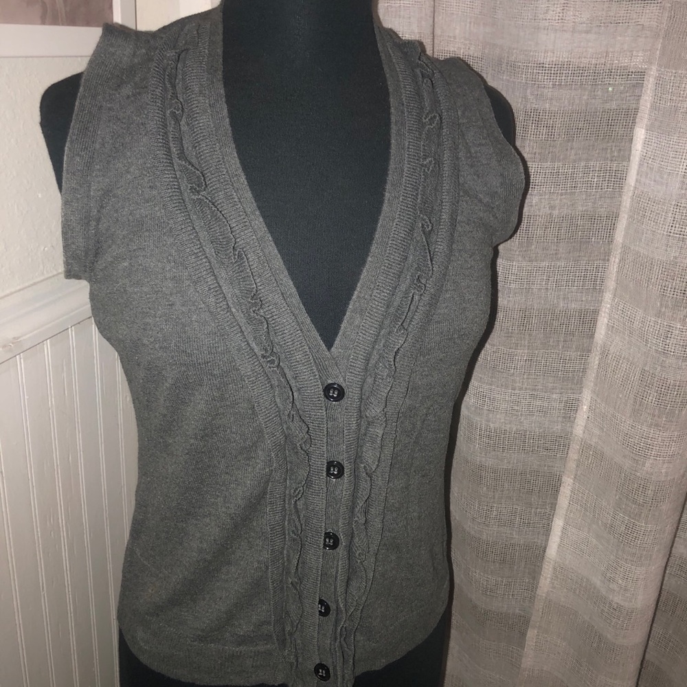 Gap V Neck